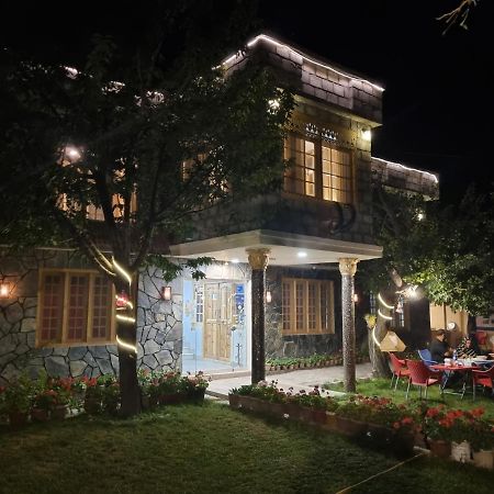 Sehrish Guest House Skardu Zewnętrze zdjęcie