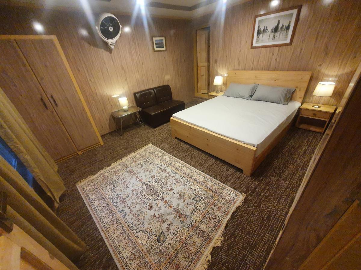 Sehrish Guest House Skardu Zewnętrze zdjęcie