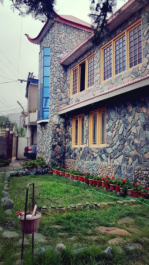 Sehrish Guest House Skardu Zewnętrze zdjęcie